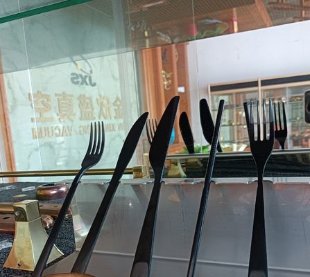 Μηχανή Επίστρωσης Pvd Μαύρου Χρυσού για Εξαρτήματα Κινητήρα