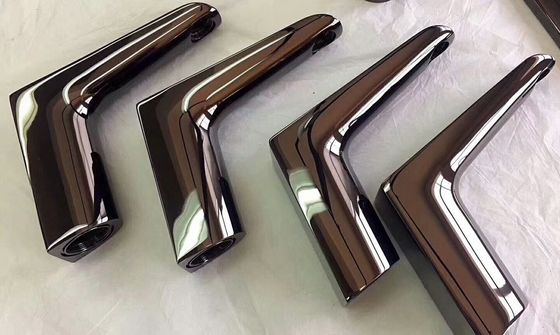 Εξατομικευμένη μηχανή επαγγελματικής οπτικής επίστρωσης PVD Vacuum για ψεκασμό οπίσθιου κατόπτρου