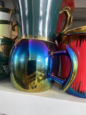 Μηχανή επίστρωσης PVD μίνι υψηλής σταθερότητας Το στρώμα φιλμ είναι πιο λεπτό Μηχανή διακοσμητικής επίστρωσης κενού PVD για κοσμήματα