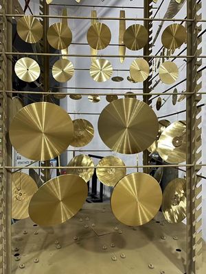 Μεγάλη παραγωγική ικανότητα κεραμικά πλακάκια Χρυσό Ασημένιο Μηχανή επικαλύψεως κενού