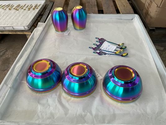 Μηχανή επικαλύψεως κενού από κεραμικά υλικά για την κατασκευή οθονών