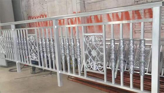 Μεγάλη μηχανή εφοδιασμού υλικού με κενό PVD με ισχυρή προσκόλληση και μακροχρόνια προστατευτική ταινία