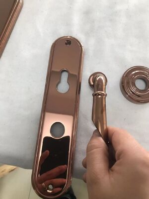 Μηχανή επικαλύψεως κενού PVD με επικάλυψη κατά της διάβρωσης υψηλή αντοχή στη φθορά και πλήρες σύστημα αυτοματοποίησης για τα μέρη κλειδαριού